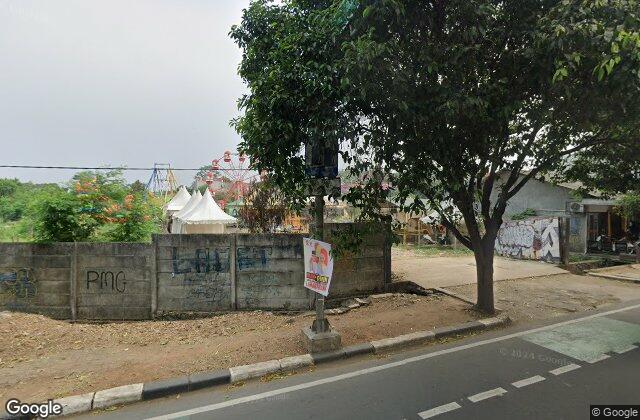 Street View of Padelago x The Luna Depok