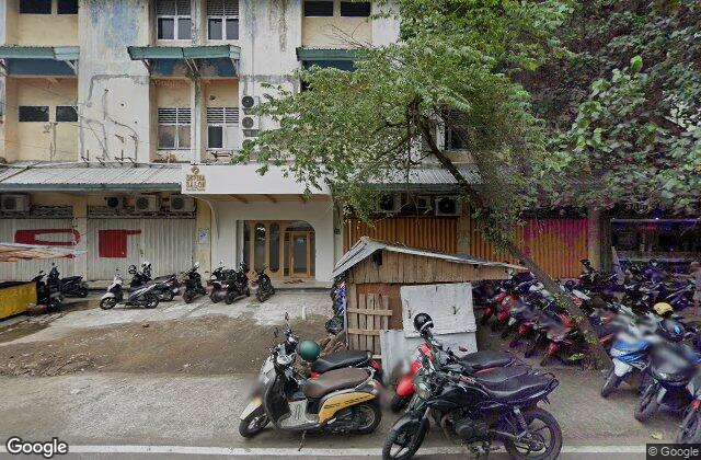 Street View of Rooftop Padel Club