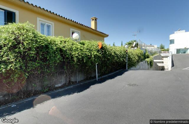 Street View of White Flakes Padel Center