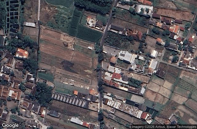Satellite view of Padeljam.id