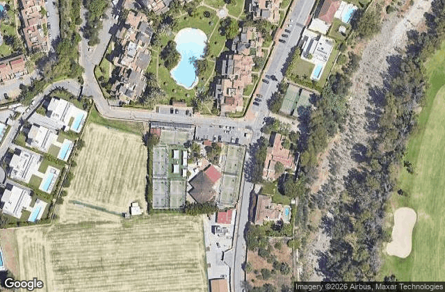 Satellite view of Club de padel Alhambra del Golf